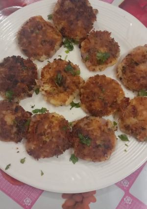 A picture of Aloo tikki.