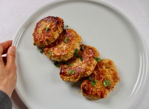 Foto de Hamburgueres de frango orientais