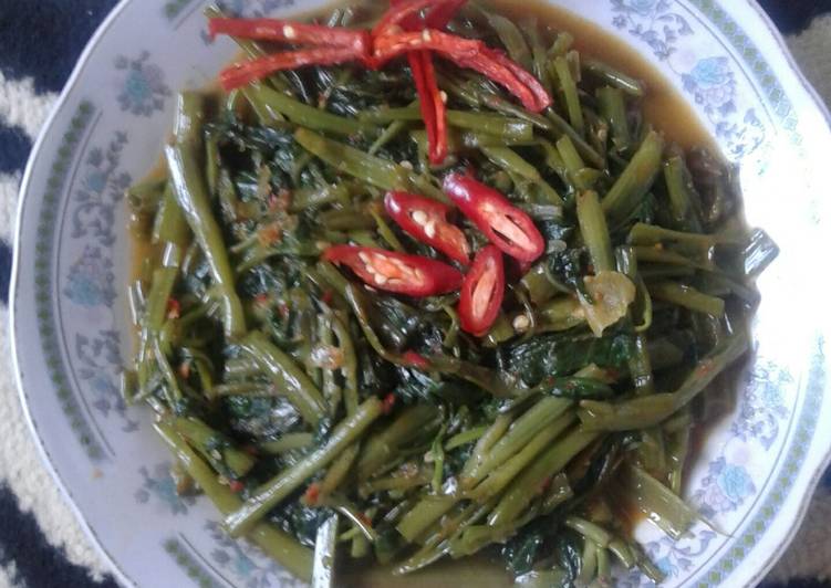 Resep Kangkung sambel ulek Anti Gagal