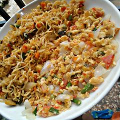 Fried indomie with scrambled eggs (pls my people I need a job) A picture of Fried indomie with scrambled eggs (pls my people I need a job).