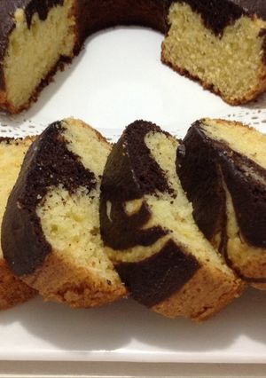 Una foto de Budín marmolado de naranja y chocolate