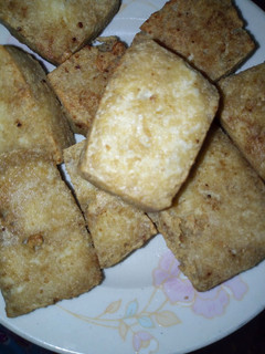 A picture of Awaran waken soya(soya beans cake).