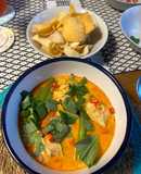 Thai chicken and coconut soup