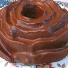 Una foto de Bundt cake de aove y chocolate y naranja!!