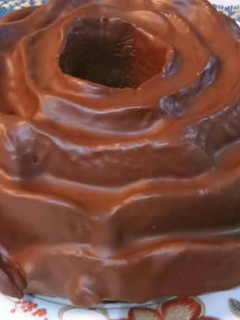Una foto de Bundt cake de aove y chocolate y naranja!!