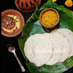 A picture of Odisha special chitau pitha.