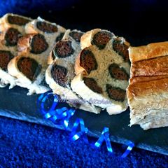 A picture of Leopard bread.