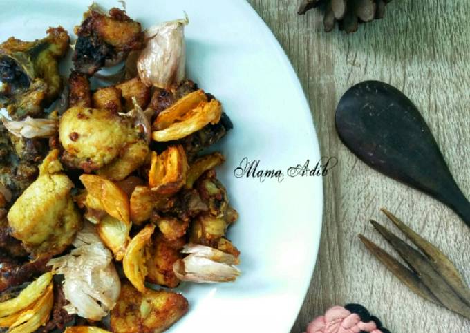 Cara bikin Ayam goreng bawang khas batam Cara bikin Ayam goreng bawang khas batam