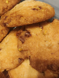 A picture of Chocolate chip cookies.