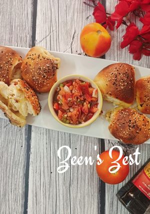 A picture of Air Fryer Cheese Buns.