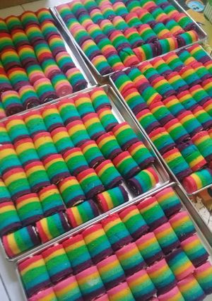 Foto resep Rainbow roll mini edisi bakulan