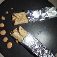 A picture of Healthy pizza wrap.