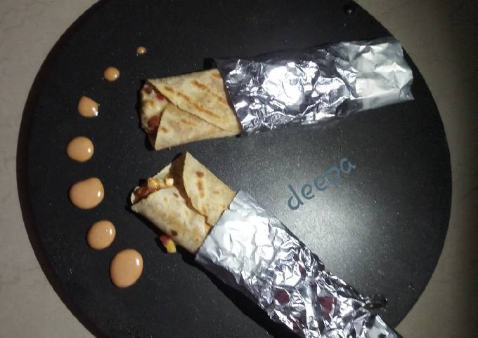 Healthy pizza wrap