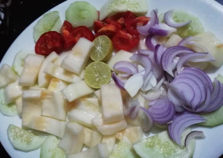 Simple Way to Prepare Homemade Green Salad