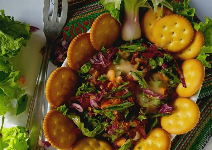 How to Prepare Perfect Loaded crunchy salad