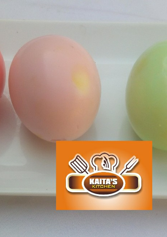 A picture of Coloured boiled eggs.