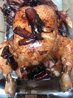 Una foto de Pollo al vino