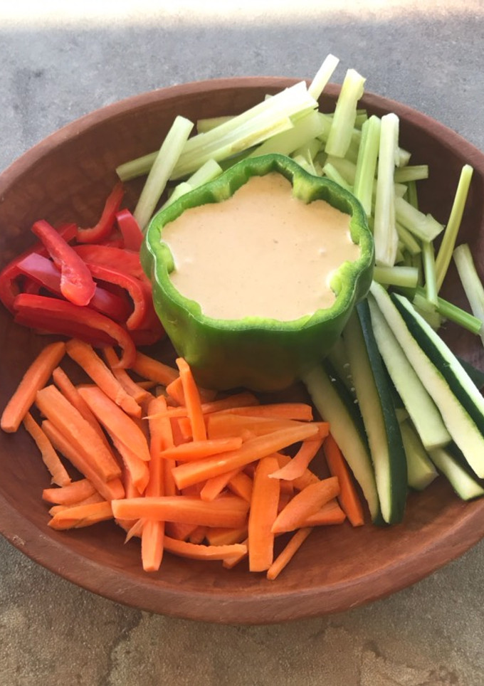 Una foto de Dip con un toque picante
