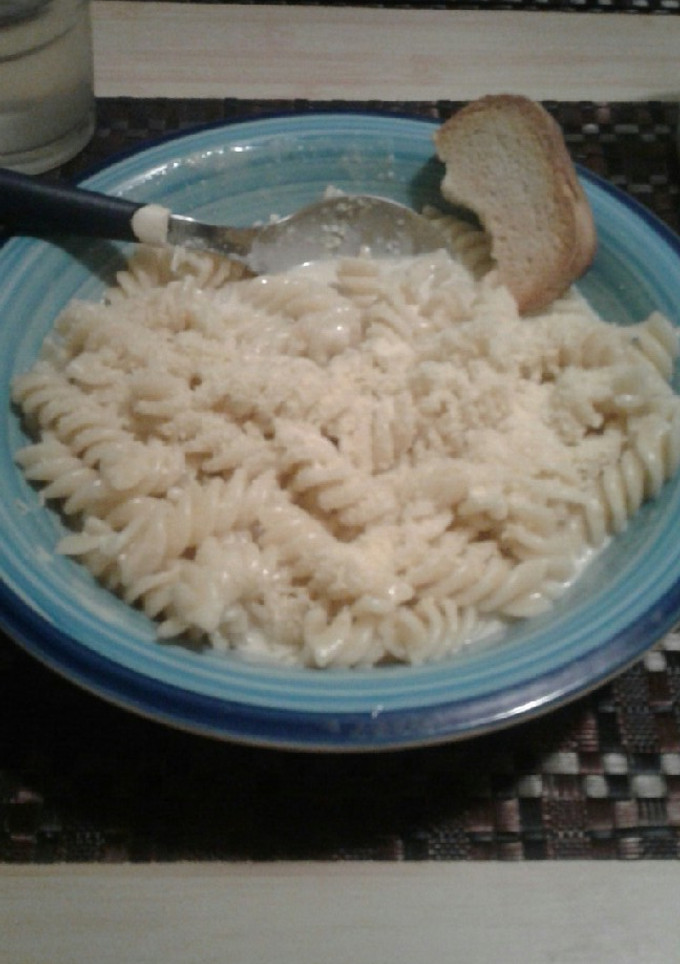 Una foto de Fideos con Crema de anchoas