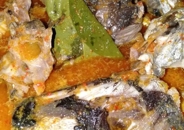 Proses memasak Gulai kepala ikan baung Lezat