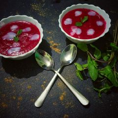 A picture of Beetroot Soup.