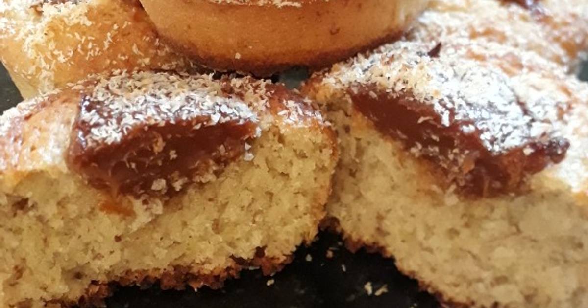 Muffins de Banana y Coco rellenos de Dulce de Leche Receta de Melany