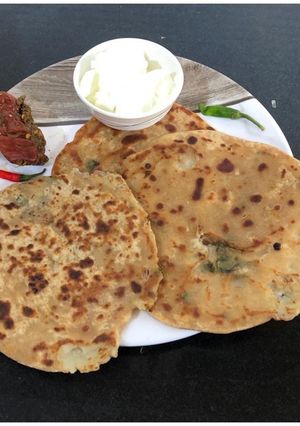 आलू पराठा (Aloo paratha recipe in hindi) रेसिपी मुख्य फोटो