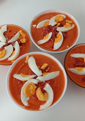 Una foto de Salmorejo cordobés hecho a mi manera