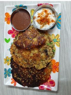 હાંડવો (Handvo Recipe In Gujarati) રેસીપી મુખ્ય ફોટો