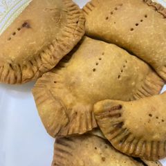 Semolina meat pie A picture of Semolina meat pie.