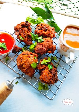 A picture of Crispy Black Lentil Fritters (Kali Masoor Dal Wade).