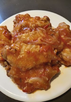 A picture of Wings in Tomato Sauce.
