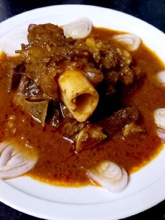 मटन करी (mutton curry recipe in Hindi) रेसिपी मुख्य फोटो