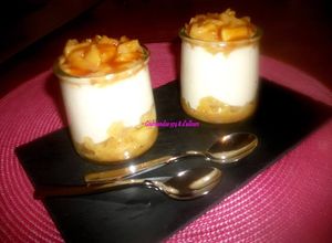 Une photo de VERRINE aux POMMES, CARAMEL BEURRE  SALE &  PHILADELPHIA