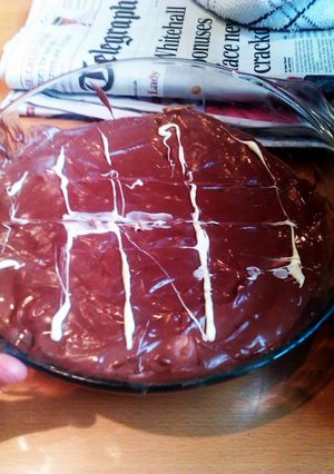 A picture of chocolate digestive cheesecake.