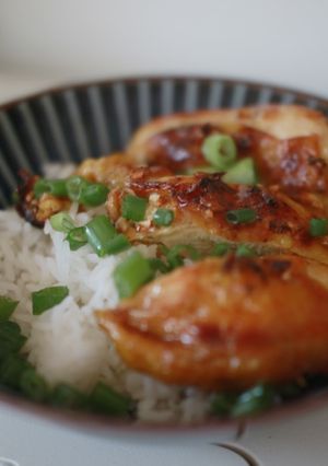 A picture of Simple sweet chicken thighs.