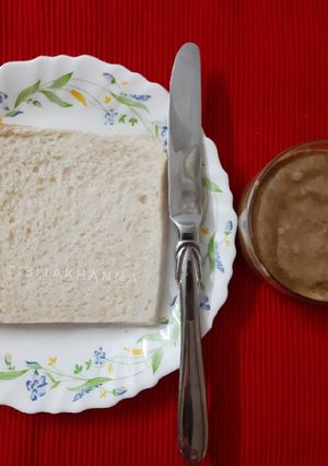 A picture of Oreo cookies spread.