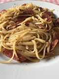 Fettucine aglio olio e peperoncino with sweet pork sausage