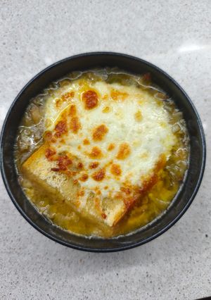 Una foto de Sopa de Repollo con Bacon Gratinada en TMX o NO