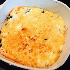 A picture of Eggs Florentine.