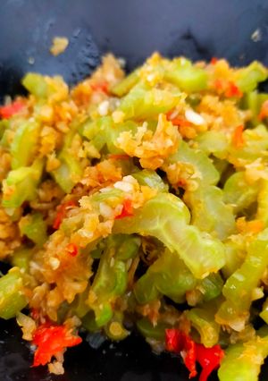Foto resep Oseng pare ebi pedas