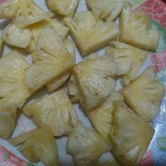 A picture of Fresh and juicy salad.