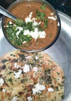 दाल मखनी(dal makhani recipe in hindi) रेसिपी मुख्य फोटो