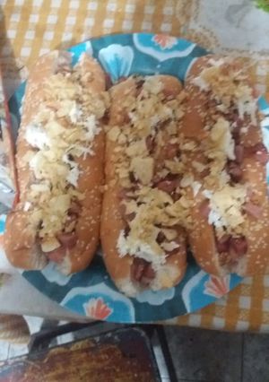 Una foto de Hot dog con salsa bbq