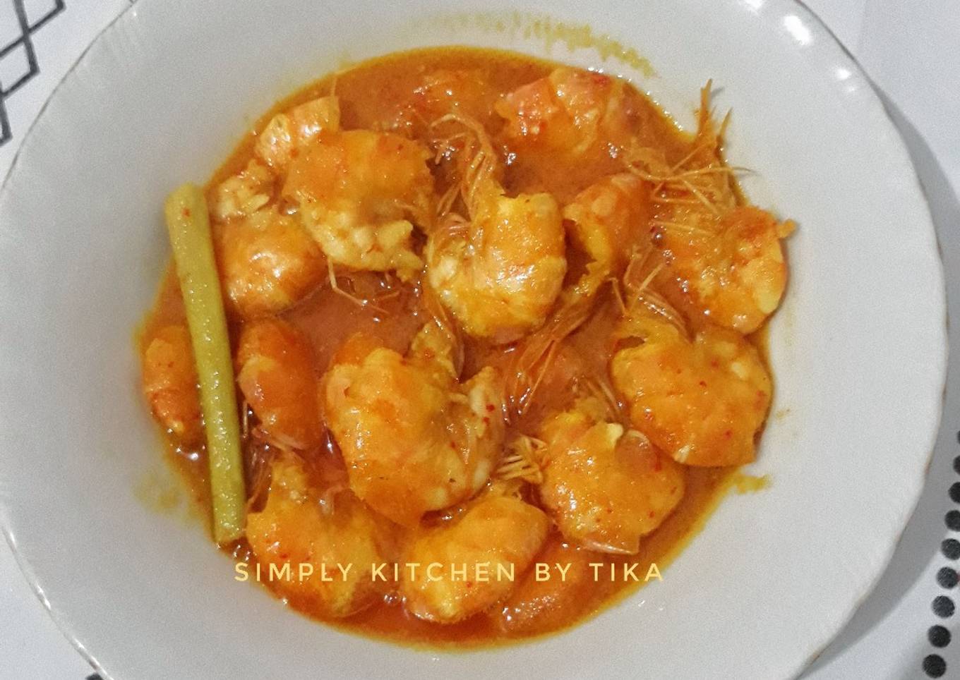 20. Udang Bumbu Kuning
