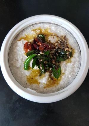 A picture of Coconut chutney.