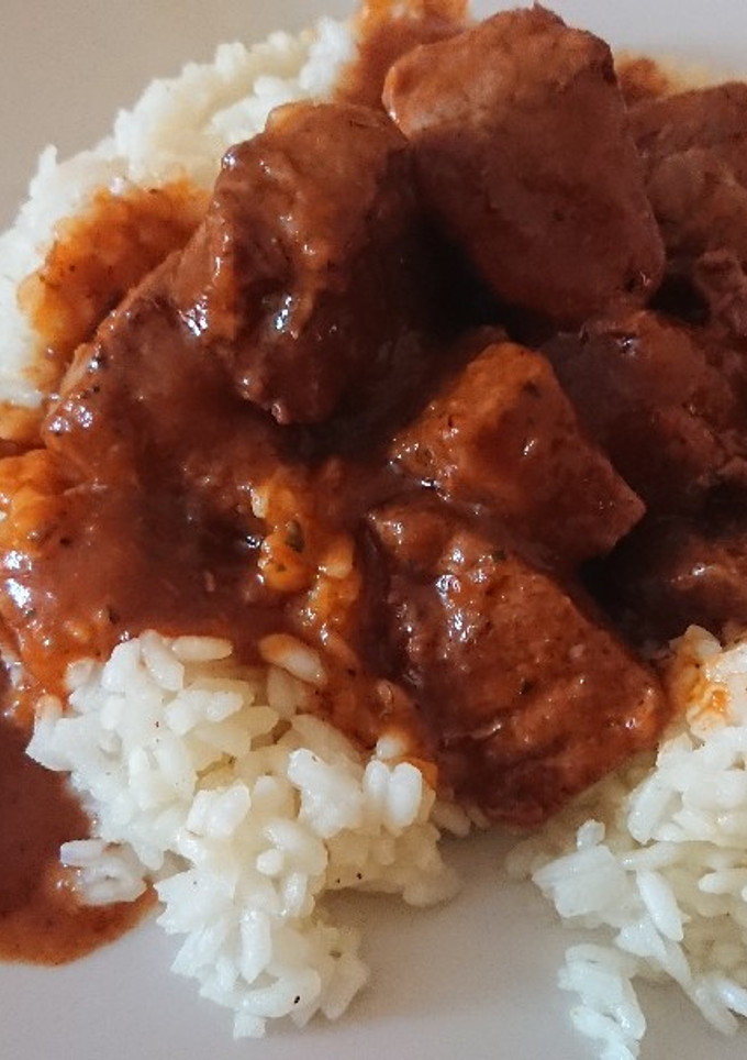 Una foto de Carne de ternera guisada al vino