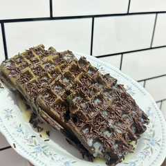 Waffle coklat crispy রেসিপির প্রধান ছবি