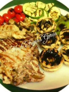 Una foto de Parrillada de carne y verduras