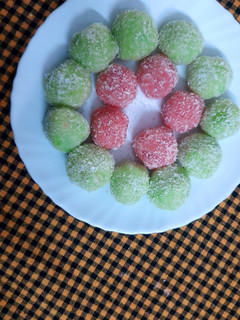 A picture of Mawa Nariyal Ladoo.